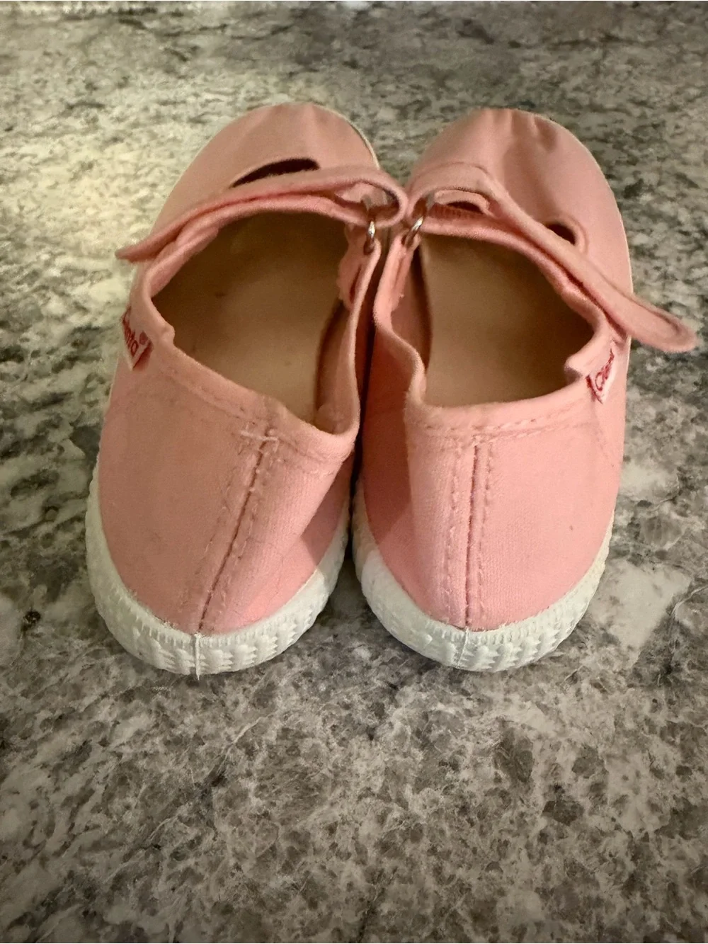Cienta comfortable pink